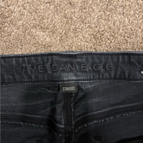 American Eagle Outfitters Dark Wash Jean Shorts - Picture 2 of 3